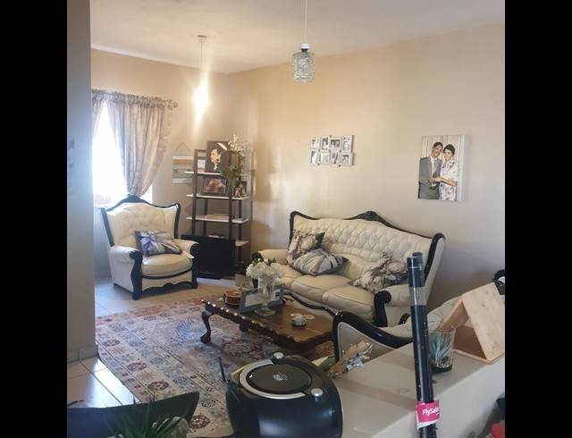 FARM FOR SALE IN HONINGNESKRANS AH